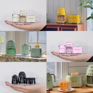 8 Farben - 1/6 Puppenhaus Miniatur Replica SMEG Retro-Stil Küchengeräte Set: Filterkaffeemaschine / Wasserkocher / 2-Scheiben Toaster