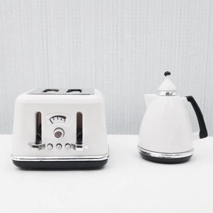 1/12 Dollhouse Miniature White Electric Kettle (Height 2.3 cm) / Toaster (Height 1.8 cm) with Toasts // Inbox us for bulk orders #13