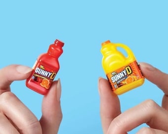 1/6 Dollhouse Miniature Replica Juicy Juice Apple / SunnyD Orange / Orange Strawberry Juice Gallon Jug [Mini Brands] #zmb