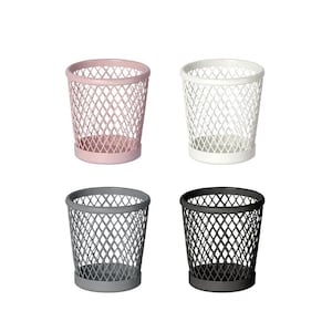 2 sizes - 1/6 Dollhouse Miniature Metal Office Wastepaper Basket / Laundry Basket (Height 3.8 cm / 5.4 cm): Black / Grey / Pink / White