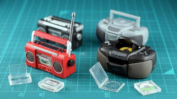 4つのスタイル - 1/6ドールハウスミニチュアラジオカセットプレーヤー