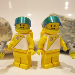 2 X Genuine Lego FUTURON Spaceman Minifigures - 1980