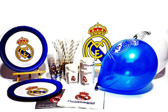 Real Madrid Partito Set Compleanno 126 Pcs Decorazione Plates Cups Palloncini Napkins Cupcakes Tovaglia Tutto In Uno