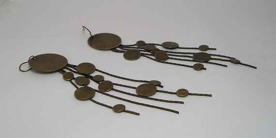 Dangling Copper Various Sized Round Disc Earrings… - image 6