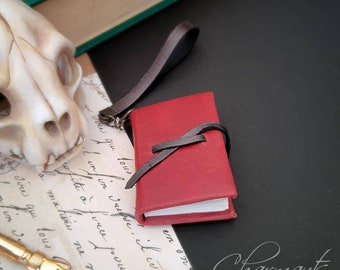 Mini livre en cuir rouge - Carnet de note