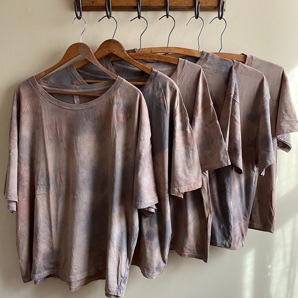 Brown-Gray Tie Dyed Top, Naturally Dyed. Women's Relaxed Tee. Sizes XS-XXXL. Organic Cotton Tee. Sustainably Ethically Made Gift