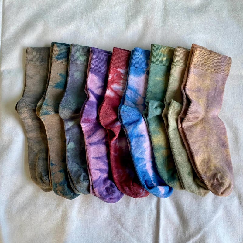 Women Tie Dye Socks in Orange / Blue - Escuyer