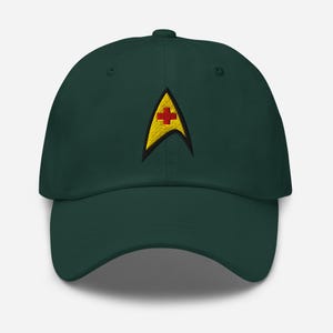 Czapka medyczna Delta Dad Hat z kolekcji Star Trek: haftowana zielona czapka Floty Gwiezdnej
