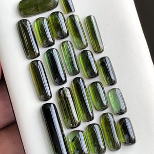 35 carats Dark green tourmaline cabochons lot