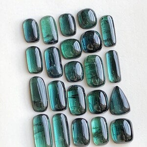 24.30 carats Dark blue tourmaline cabochons lot