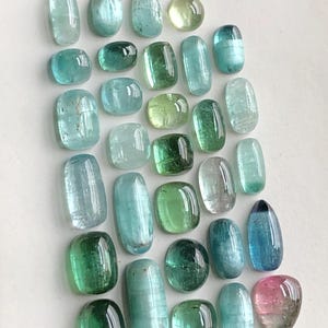 37.70 carats Blue and green tourmaline cabochons lot