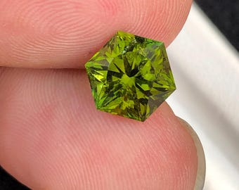 Green tourmaline 2.60 carat