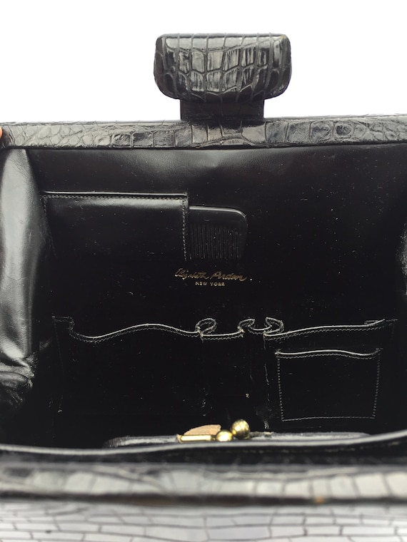 Elizabeth Arden Alligator bag - image 3