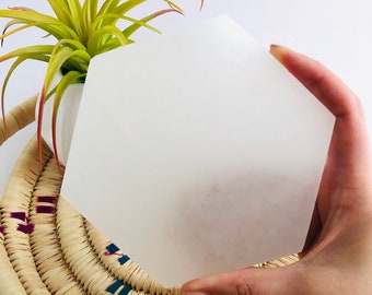 Selenite charging plate