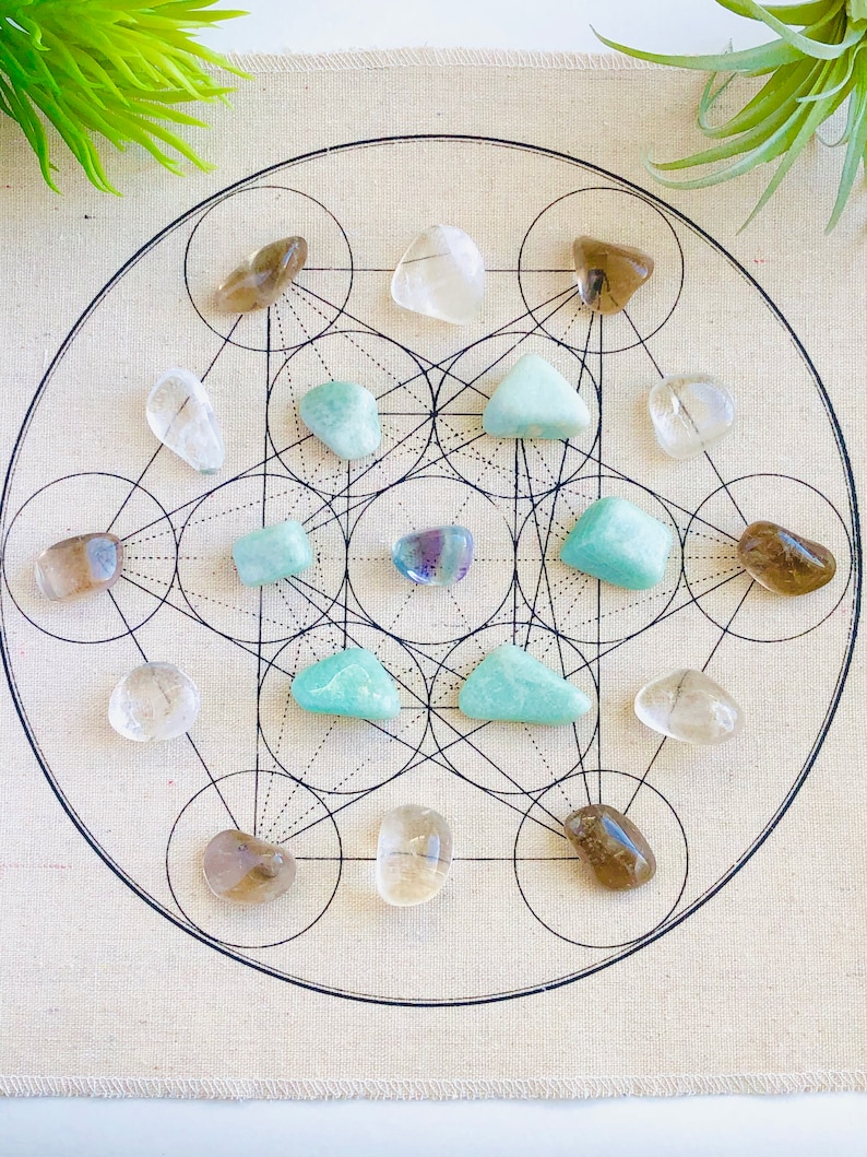 Metatrons cube grid kit/ Crystal Grid mat kit with 19 Crystals image 0