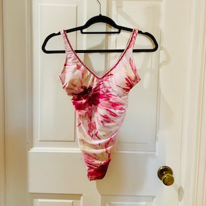 Vintage One Piece Floral Sequined Scoop Back Pink and Gold Swimsuit Bathing Suit Size Small/Medium