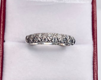 Beautiful 14k White Gold Diamond  Wedding Band