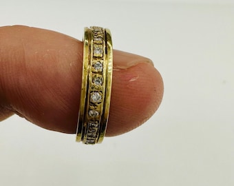 Stunning  Vintage 14k Yellow Gold Natural all around Diamond Ring size 6