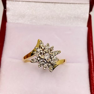 Stunning Vintage 14k Yellow Gold Natural Diamond Ring