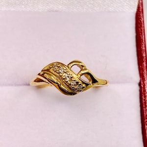 Beautiful Vintage 14k Yellow Gold Natural Diamond Ring band