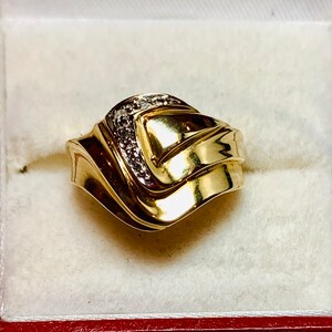 Beautiful Vintage 14k Yellow Gold Natural Diamond Ring band