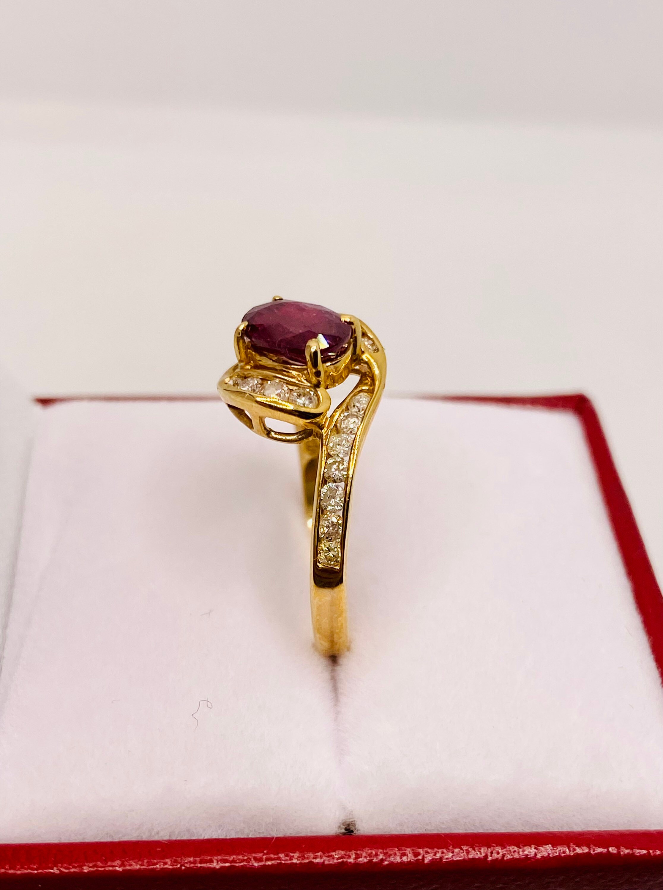 Beautiful Vintage 14k Yellow Gold Natural Ruby Diamond Ring - Etsy