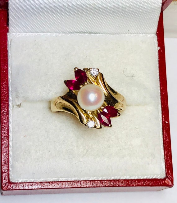 Beautiful Vintage 14k Yellow Gold Genuine Pearl An