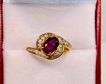 Prachtige vintage 14k geelgouden natuurlijke robijnrode diamanten ring