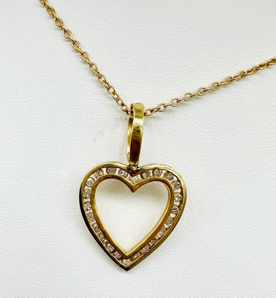 Beautiful  Vintage 14k Yellow  Gold Diamond Heart… - image 2