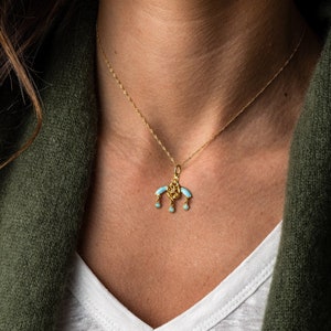 Minoan bee pendant clearance