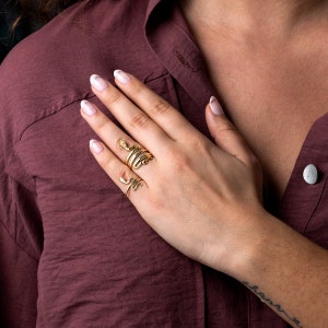 Snake Ring 14k Gold, Handmade Serpent Band for Women, Animal Ring, Solid Gold Statement Ring, Dainty Gold Ring
