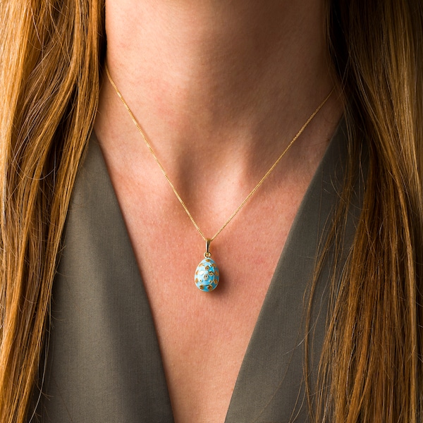 Colar com Pingente de Ovo Cruzado em Esmalte, Pingente de Ovo Fabergé, Pingente de Ovo, Colar de Ovo em Prata, Joias Gregas