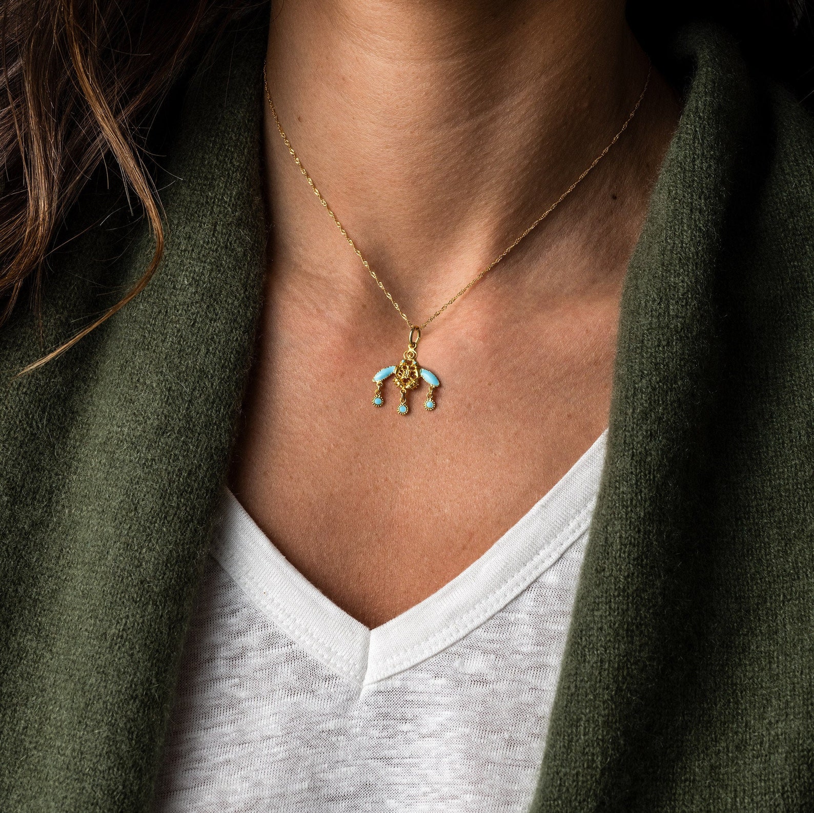 Minoan bee pendant Clearance