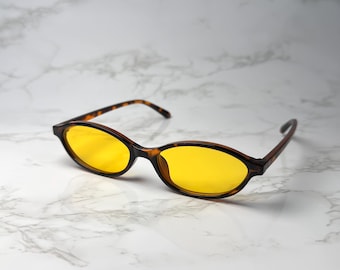 Leopardenmuster-Sonnenbrille, oval, gelbe Gläser, Y2K-Retro-Stil, schmale Vintage-Sonnenbrille, Schildpatt-Gestell, 90er-Jahre-Stil, Cat-Eye-Retro-Sonnenbrille