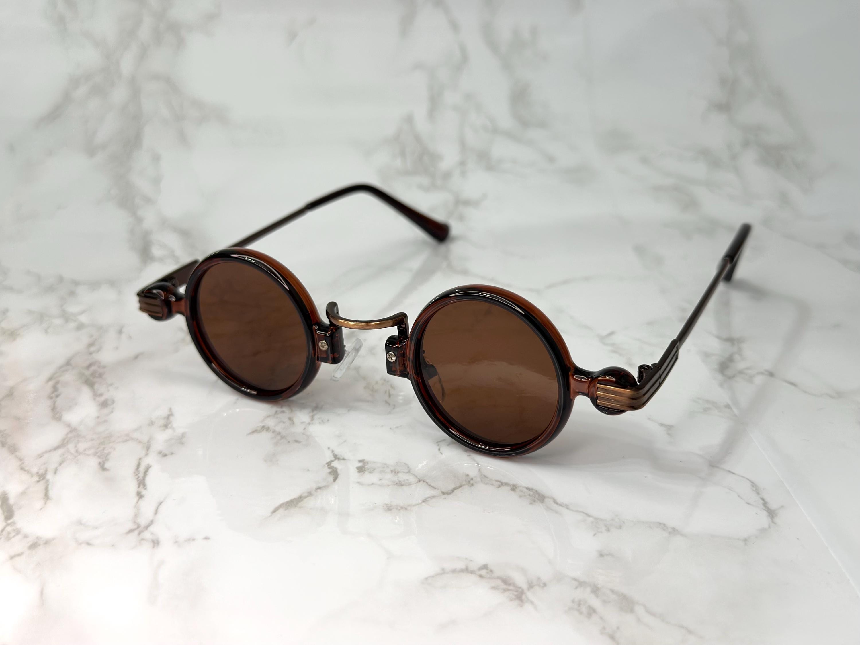 Vintage giorgio armani sunglasses - Etsy 日本