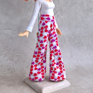 Knitted flared pants with hearts for Blythe Doll, handmade, Fashionable blythe outfit, Blythe Clothes Pullip, Azone body