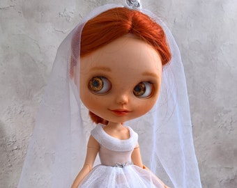 Handmade Chic White Wedding Dress with Train for Blythe Doll