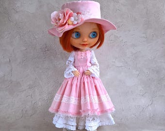 Outfit for Blythe dolls in vintage style, Blythe shabby dress. The set includes three items
