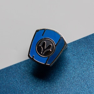 The Heiress Shoulder Armour Enamel Pin - Galaxy Pin - Space Pin - Sci Fi Pin - Fantasy Pin - Character Pin - Hard Enamel Pin - Armor