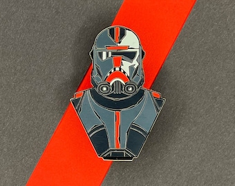 Pin de esmalte de busto de cazador - Pin de galaxia - Pin del espacio - Pin de ciencia ficción - Pin de fantasía - Pin de personaje - Pin de clon