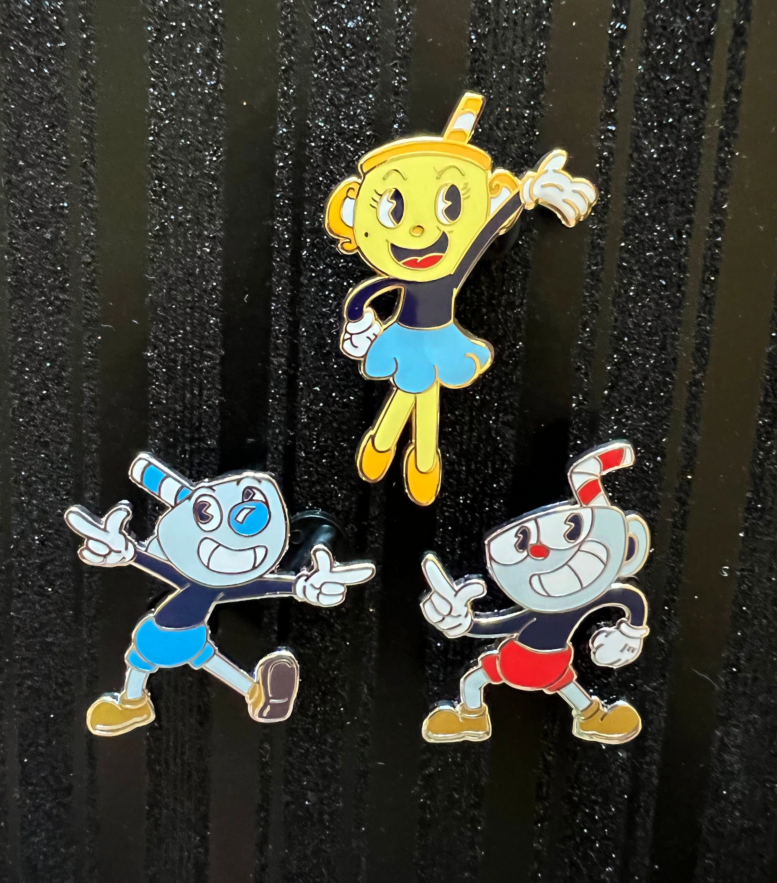 Crossed Arms Cuphead Sticker - Crossed Arms Cuphead Mugman