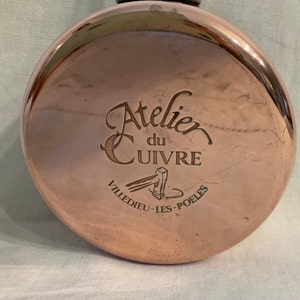 French Vintage copper saucepan, pan, Pourer, Atelier Du Cuivre, Villedieu-Les Poeles, 0.488 kg , 2mm , Farmhouse chic, Cookware image 3