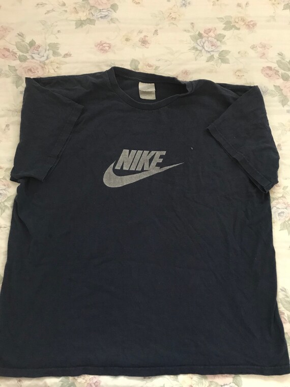 nike swoosh logo shirt