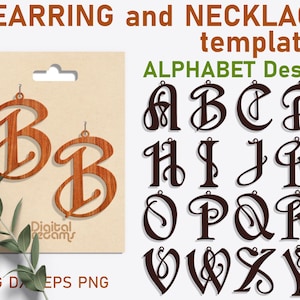 Può includere: Un set di modelli di lettere dell'alfabeto per orecchini e collane. Le lettere sono in un font corsivo e sono mostrate in legno marrone. Il testo "EARRING and NECKLACE templates ALPHABET Design" è nella parte superiore dell'immagine.