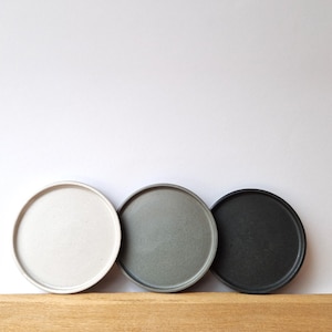 Small Ceramic Saucer // Saucer // matte glaze // Dessert plate