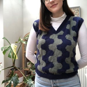 squiggly vest pattern, masc knitting pattern, boxy knitted vest, intarsia, colourwork, made in the moment, luna wear patterns, v neckline, twisted rib edges, green, navy