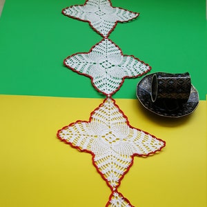 Red & White Doilies - 1 Piece