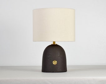 Lampada da tavolo in ceramica dimmerabile fatta a mano per camera da letto, comodino, ingresso e soggiorno DeBarro De Barro