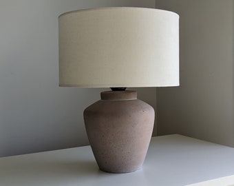 Lampada da tavolo rustica in ceramica fatta a mano