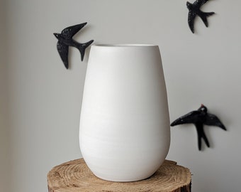 Bugio - Handmade Ceramic Jar